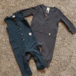 Set of Two Ribbed Baby Rompers in Dark Blue and Gray